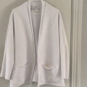 Frank and Eileen White Beach Cardigan size M